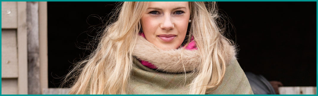Scarves&#44; Wraps & Shawls